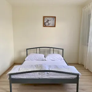 neptun-apartman-hajduszoboszlo.hotels-hajduszoboszlo-hungary.com/