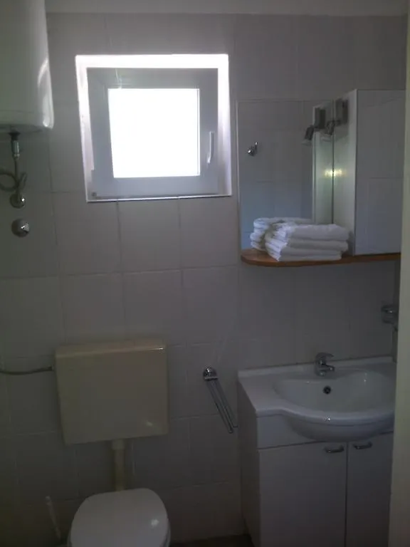 Apartment Viktor Sali