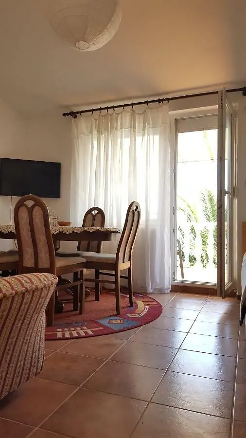 Apartment Viktor Sali Croazia